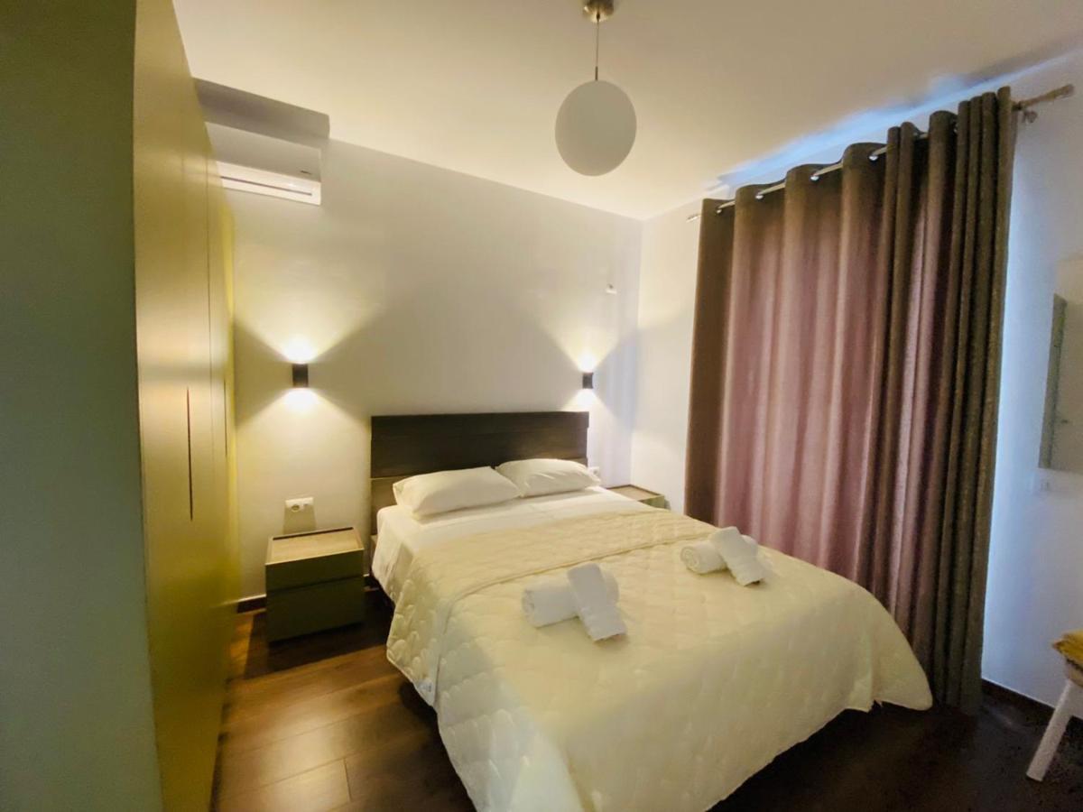Sunnyholidays Apartament *
