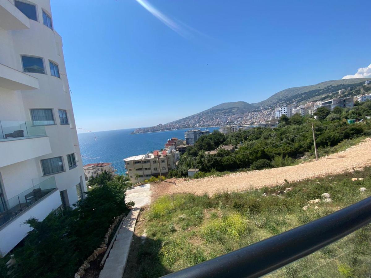 Sunnyholidays * Saranda