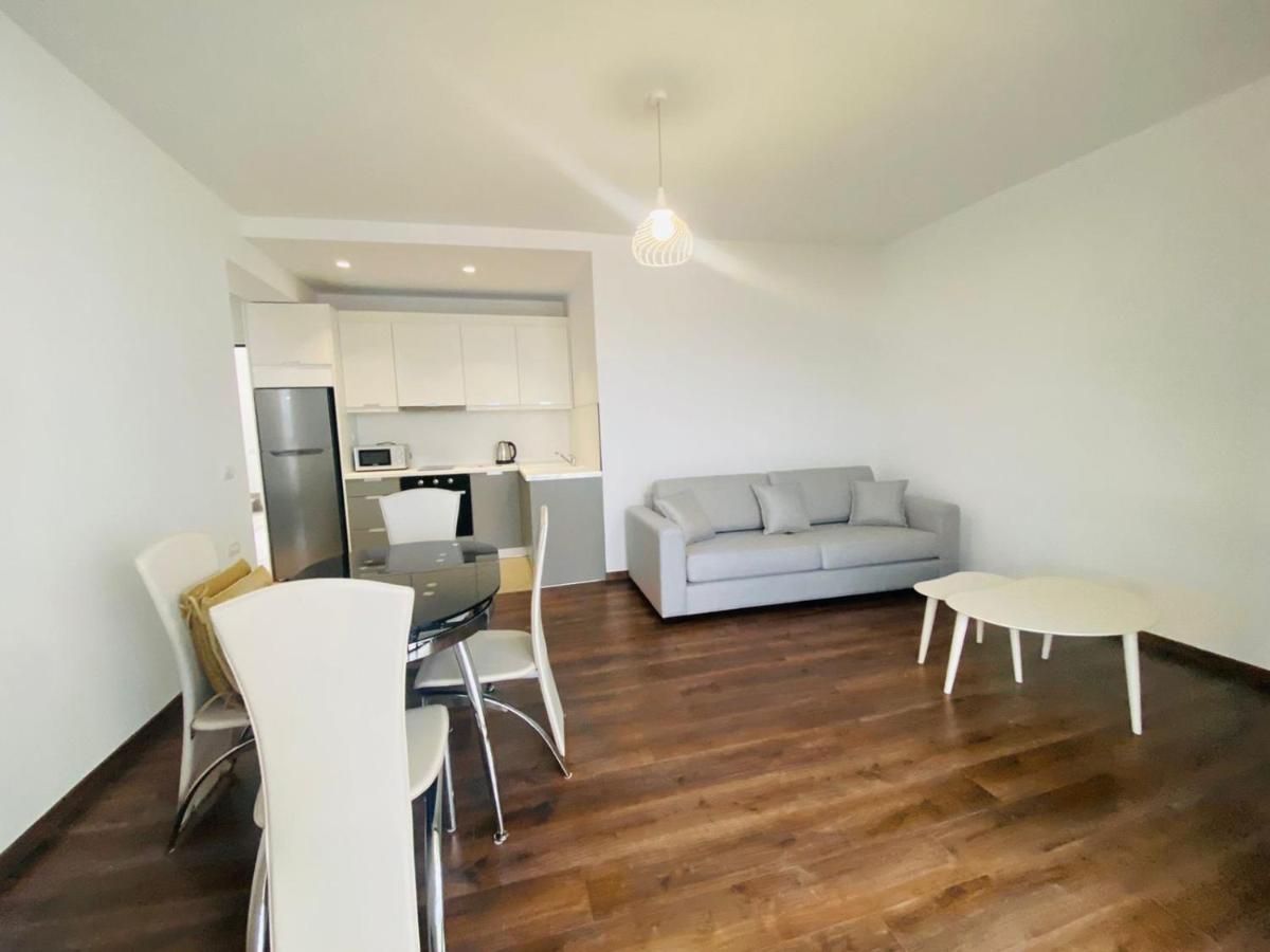 Apartament Sunnyholidays Saranda