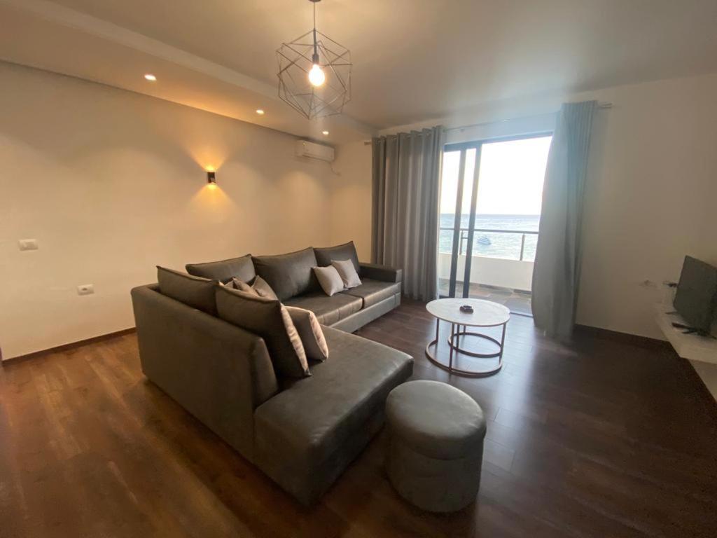 Sunnyholidays Apartament Saranda