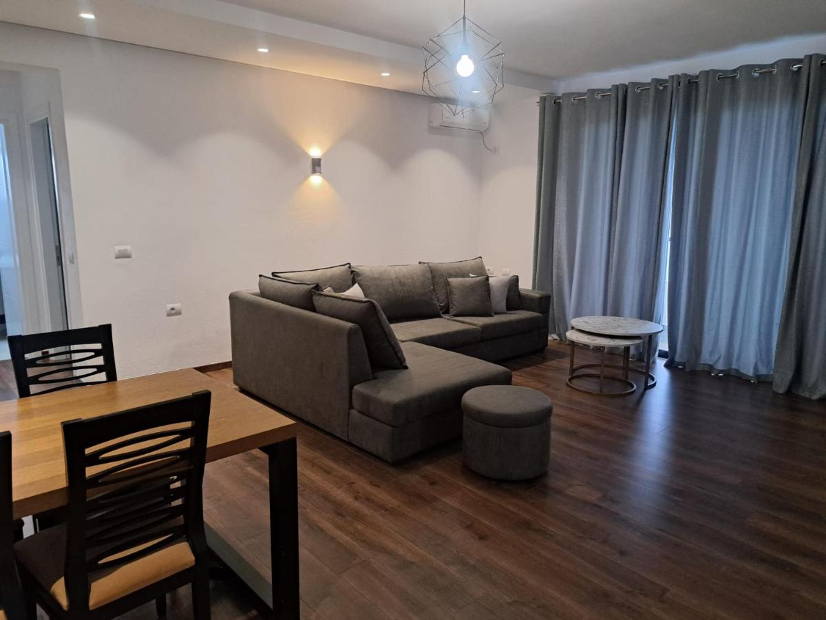 Sunnyholidays Apartament Saranda