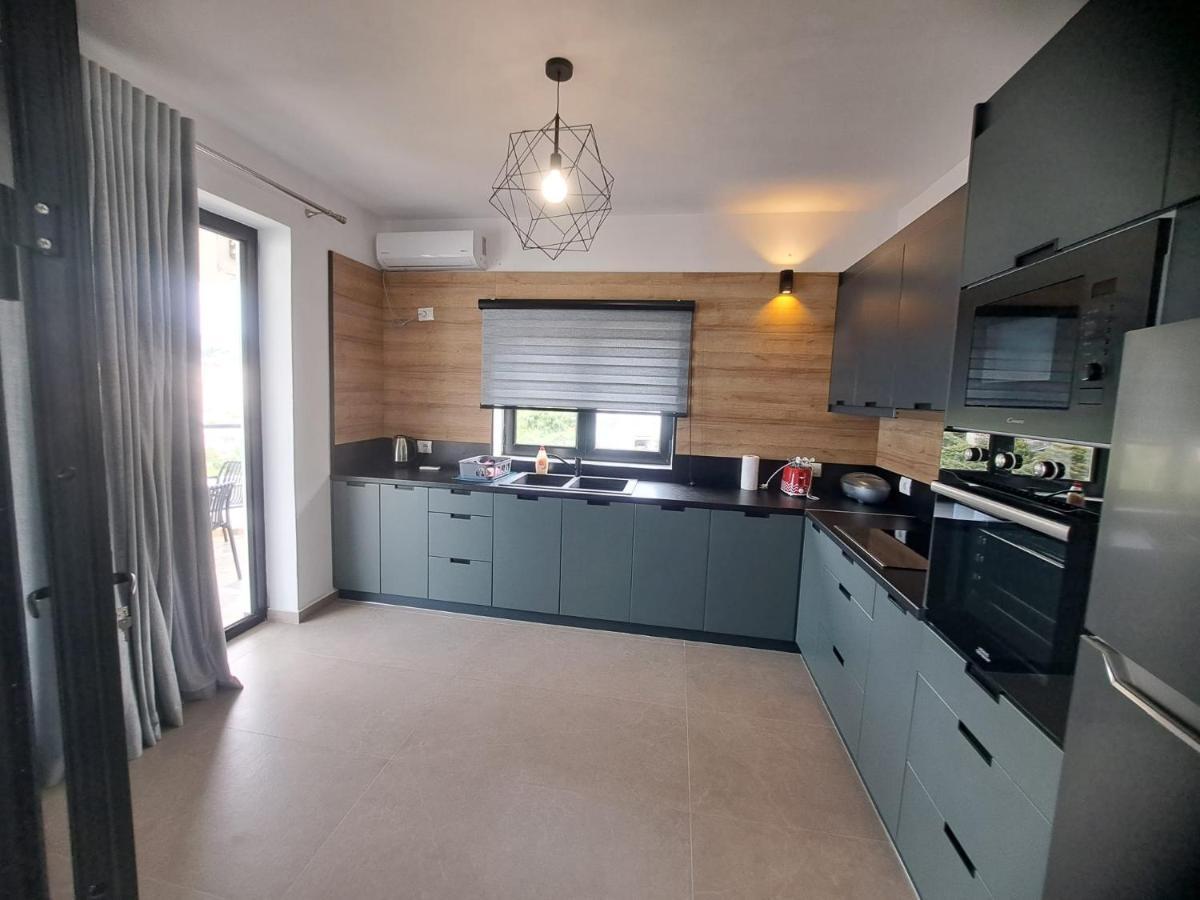 Sunnyholidays Apartament Saranda
