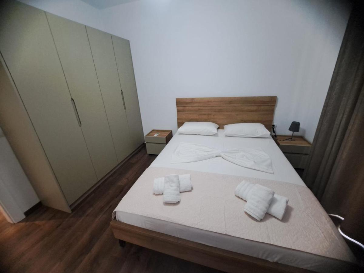 Sunnyholidays Apartament Saranda